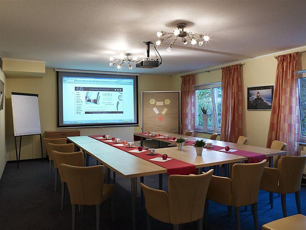 Hotel Uhu Garni - Superior Koln Bisnis foto